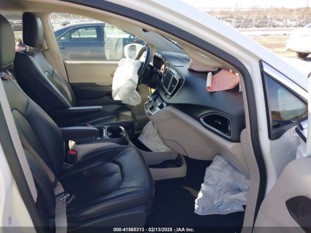 2019 CHRYSLER PACIFICA 2C4RC1BG3KR561168 Photo 4