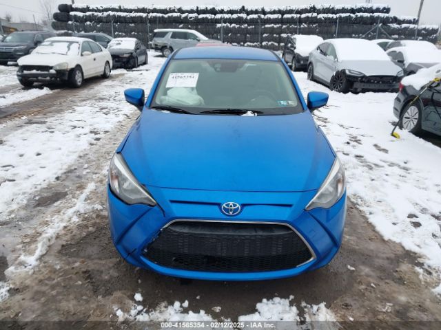 3MYDLBYV6KY528625 Toyota YARIS L