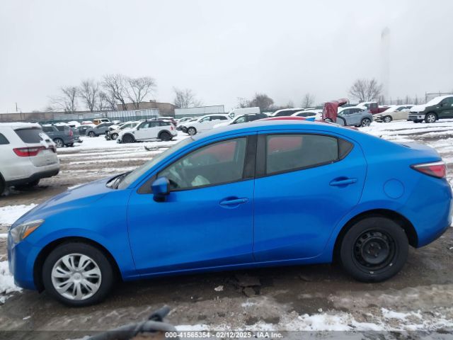 3MYDLBYV6KY528625 Toyota YARIS L