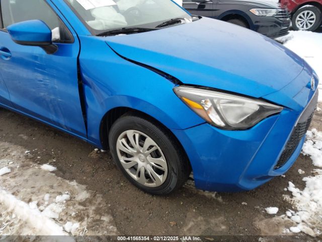 3MYDLBYV6KY528625 Toyota YARIS L