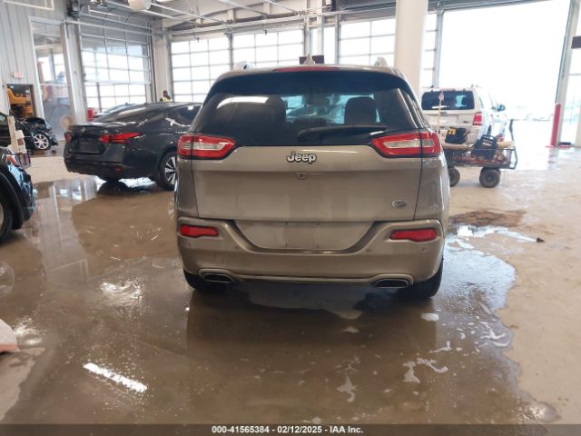1C4PJLJS6GW338975 Jeep Cherokee Overland