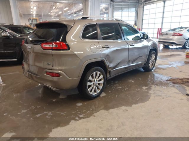 1C4PJLJS6GW338975 Jeep Cherokee Overland