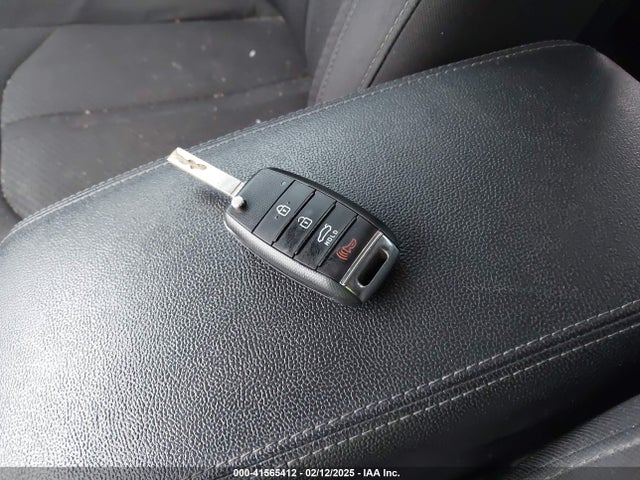 KIA Optima Lx 2016 5XXGT4L30GG016985 Image 11