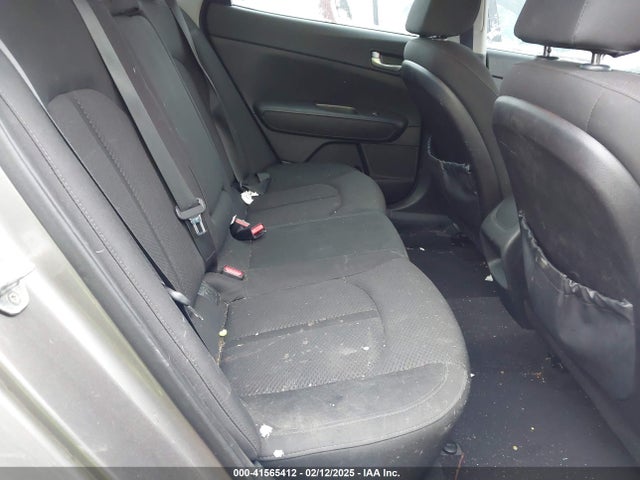 KIA Optima Lx 2016 5XXGT4L30GG016985 Image 8