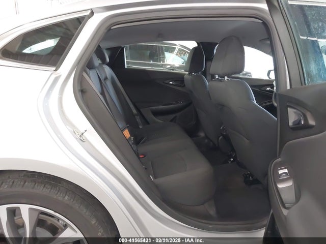1G1ZD5ST2NF145070 Chevrolet Malibu Fwd Lt