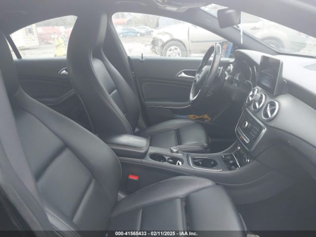 WDDSJ4GB2JN684614 Mercedes-Benz CLA 250 4MATIC