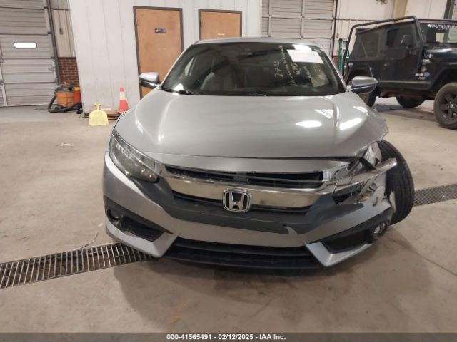 2HGFC3B9XGH358017 Honda Civic Touring