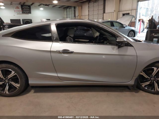 2HGFC3B9XGH358017 Honda Civic Touring