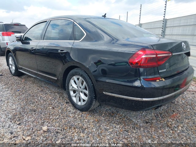 Aukcja sprzedaży 2017 Volkswagen Passat 1.8t S, vin: 1VWAT7A32HC073214, numer aukcji: 41565565