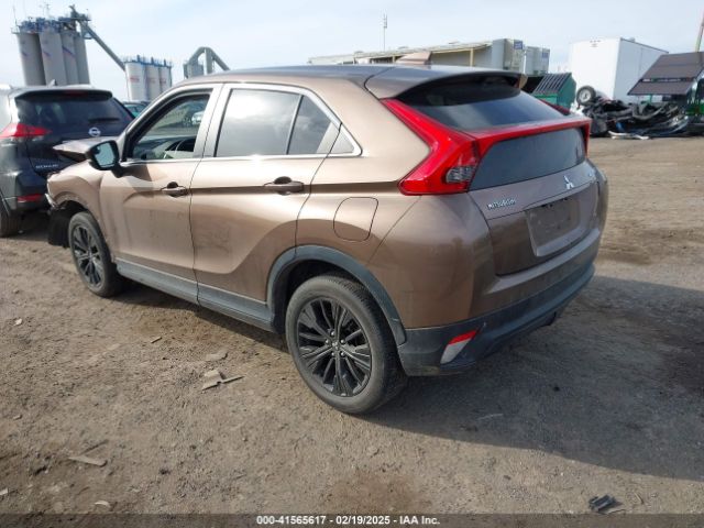 2018 MITSUBISHI ECLIPSE CROSS JA4AT4AA2JZ061576 Photo 2