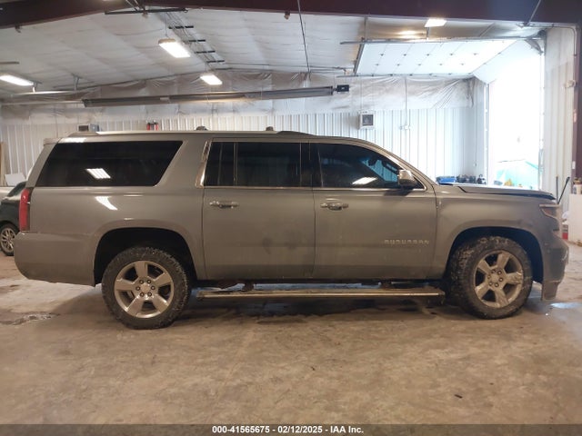 Chevrolet Suburban Premier 2019 1GNSKJKC1KR291629 Image 13