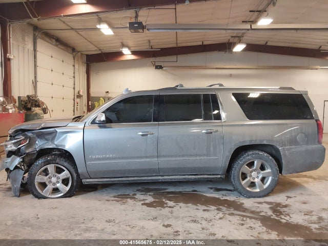 Chevrolet Suburban Premier 2019 1GNSKJKC1KR291629 Image 14