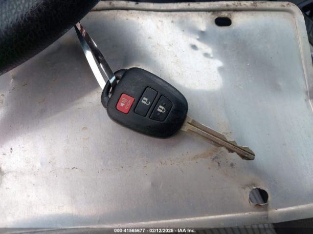 JTMZFREVXFD069150 Toyota RAV4 LE