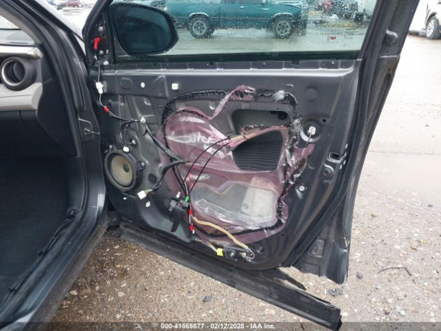JTMZFREVXFD069150 Toyota RAV4 LE