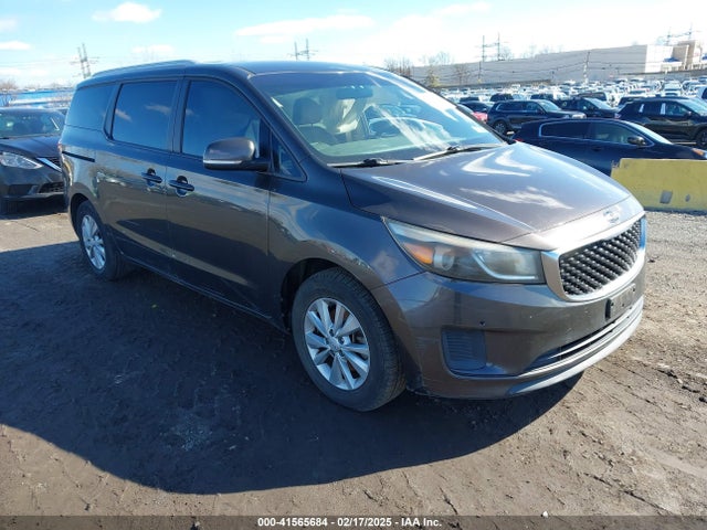 KIA SEDONA LX 2017 KNDMB5C10H6331991 Image 1