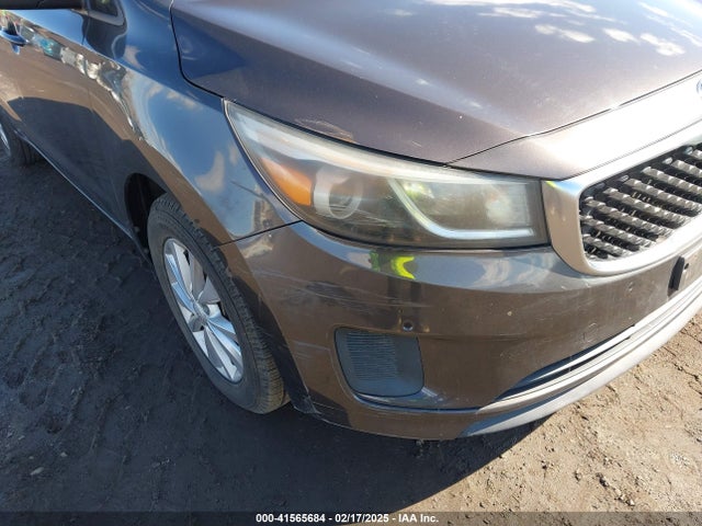 KIA SEDONA LX 2017 KNDMB5C10H6331991 Image 17