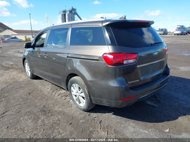 KIA SEDONA LX 2017 KNDMB5C10H6331991 Image 3