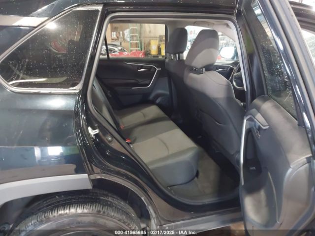 2T3P1RFV8KW070475 Toyota Rav4 Xle