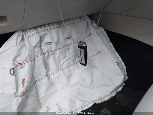 KMTG34TA4NU086948 Genesis G70 2.0t Rwd