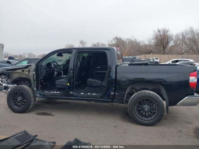 5TFDY5F15JX767746 Toyota Tundra Sr5 5.7l V8