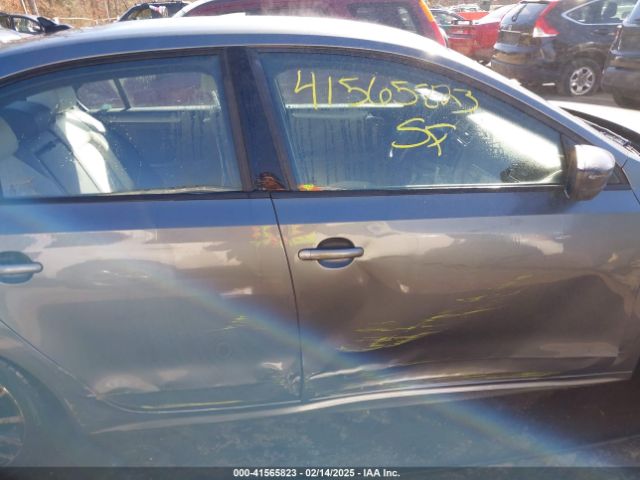 3VWD17AJ2GM414867 Volkswagen Jetta 1.8t Sport
