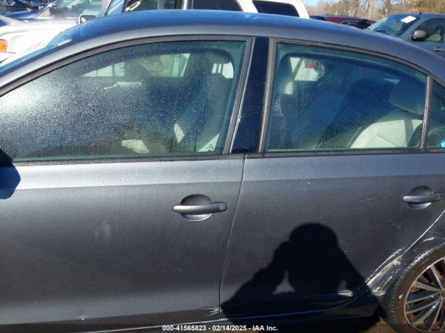 3VWD17AJ2GM414867 Volkswagen Jetta 1.8t Sport