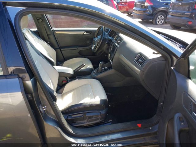 3VWD17AJ2GM414867 Volkswagen Jetta 1.8t Sport
