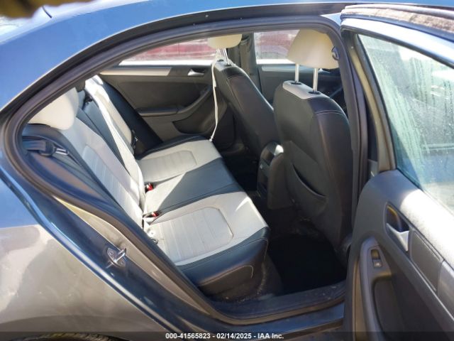 3VWD17AJ2GM414867 Volkswagen Jetta 1.8t Sport
