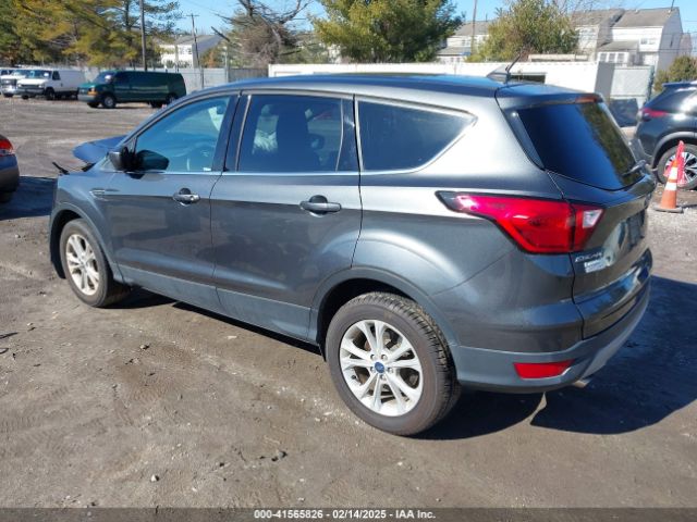 2019 FORD ESCAPE 1FMCU9GD0KUA57966 Photo 2