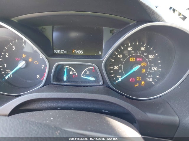 1FMCU9GD0KUA57966 Ford ESCAPE SE