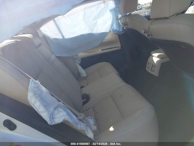 58ABK1GG0JU112260 Lexus ES 350