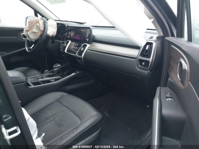 5XYRLDLC2NG161723 KIA Sorento X-line S