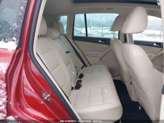 WVGBV7AX6GW058163 Volkswagen TIGUAN SE