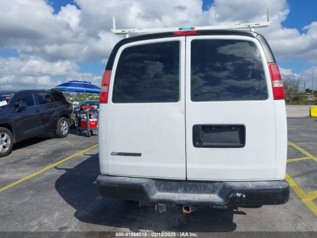 1GCWGAFF0H1311988 Chevrolet Express 2500 Work Van