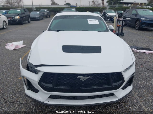 2024 Ford Mustang Gt Fastback მანქანა იყიდება აუქციონზე, vin: 1FA6P8CFXR5415224, აუქციონის ნომერი: 41566029