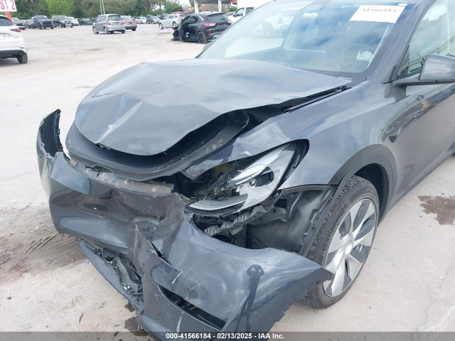 2024 TESLA MODEL Y 7SAYGDED3RF002246 Photo 5