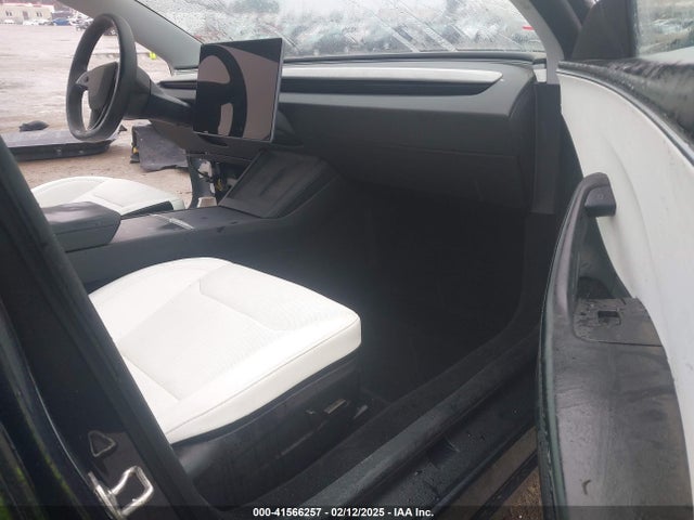 2024 Tesla Model 3 Long Range Dual Motor All-wheel Drive მანქანა იყიდება აუქციონზე, vin: 5YJ3E1EB7RF814305, აუქციონის ნომერი: 41566257