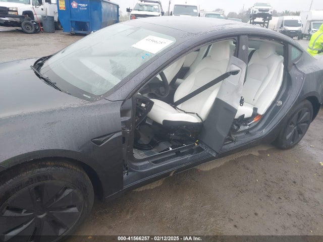 2024 Tesla Model 3 Long Range Dual Motor All-wheel Drive მანქანა იყიდება აუქციონზე, vin: 5YJ3E1EB7RF814305, აუქციონის ნომერი: 41566257