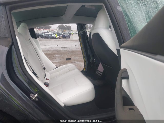2024 Tesla Model 3 Long Range Dual Motor All-wheel Drive მანქანა იყიდება აუქციონზე, vin: 5YJ3E1EB7RF814305, აუქციონის ნომერი: 41566257