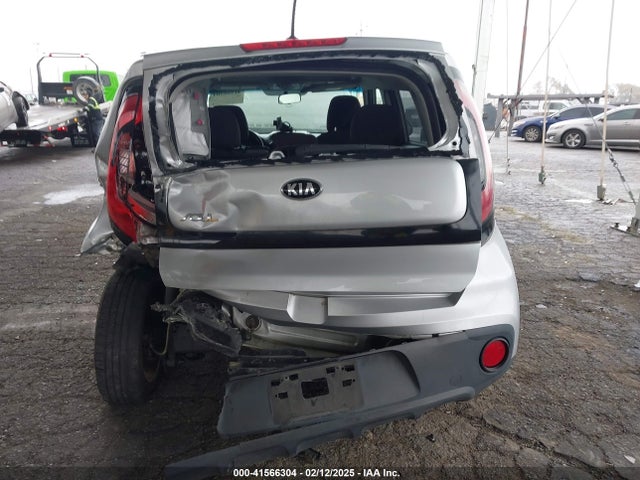 KNDJN2A28J7583041 KIA Soul