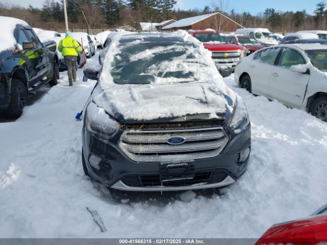 1FMCU0GD8KUB84704 Ford ESCAPE SE