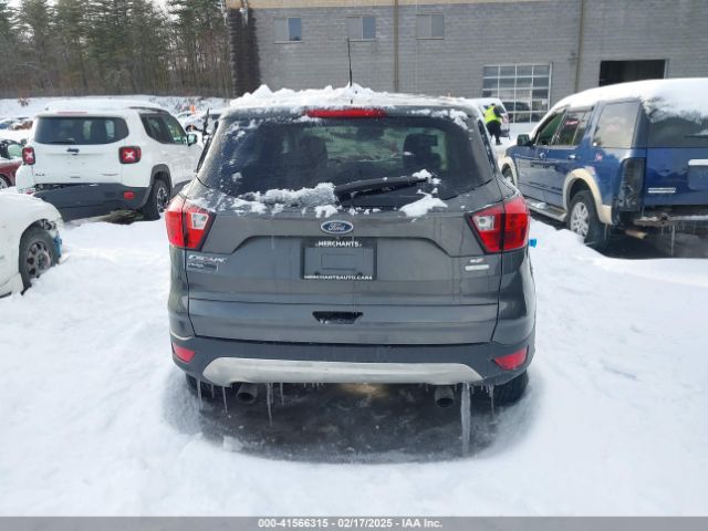 1FMCU0GD8KUB84704 Ford ESCAPE SE