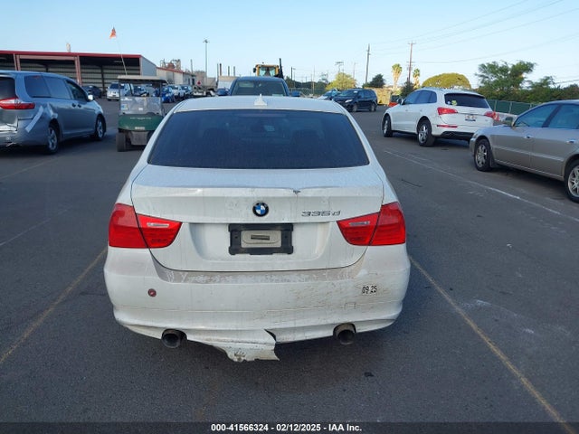 41566324 :رقم المزاد ، WBAPN7C59BA782101 vin ، 2011 Bmw 335d مزاد بيع