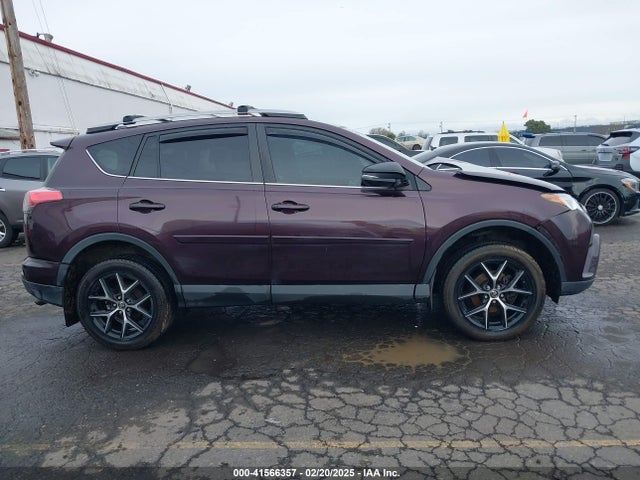 2T3JFREV0JW815632 Toyota RAV4 SE