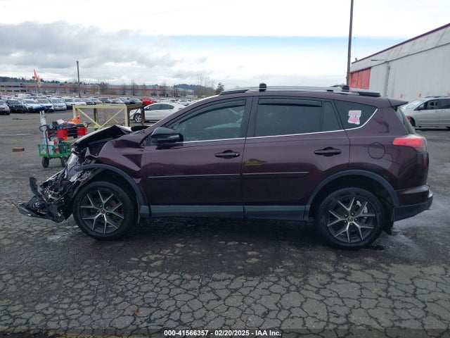 2T3JFREV0JW815632 Toyota RAV4 SE