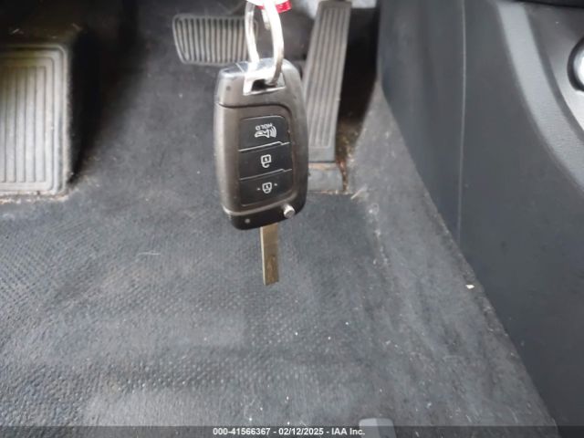 5NMS1DAJ1PH562651 Hyundai Santa Fe Se