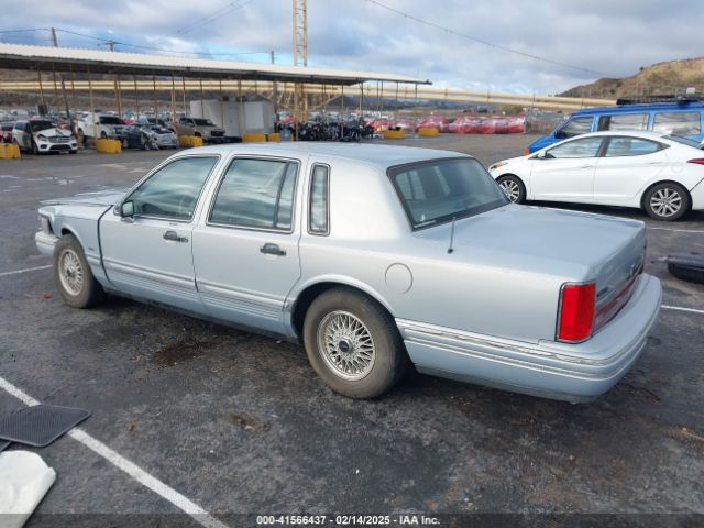 1993 LINCOLN TOWN CAR 1LNLM81W6PY618899 Photo 2