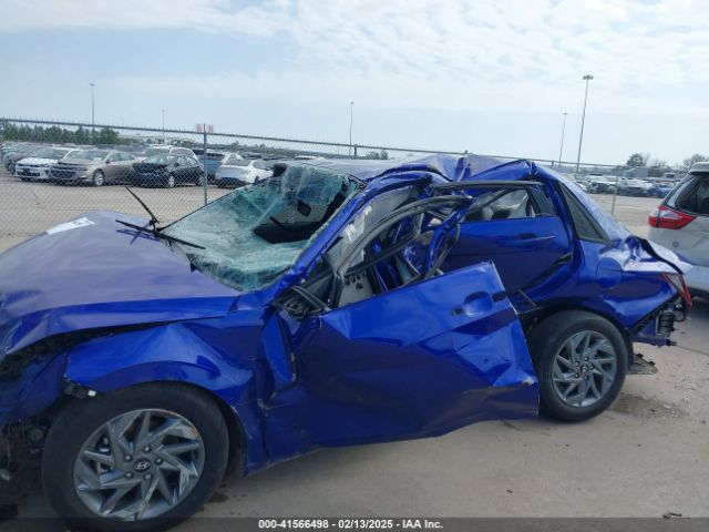 KMHLM4DG8RU808226 Hyundai ELANTRA SEL