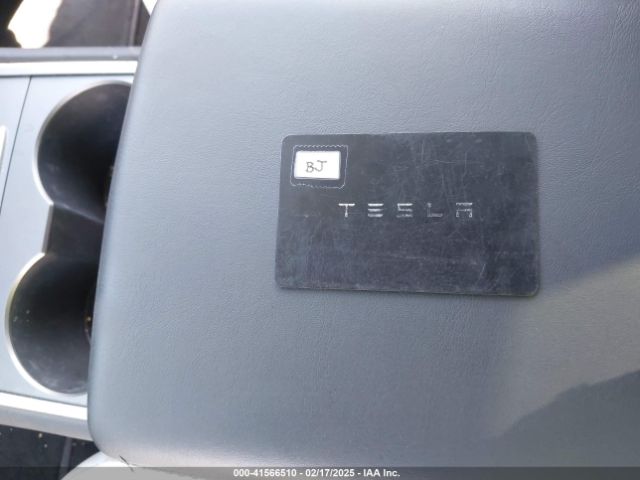 5YJ3E1EB5NF204705 Tesla Model 3 Long Range Dual Motor All-wheel Drive