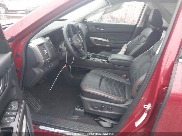 5N1DR3DJ1RC275508 Nissan Pathfinder Platinum 4wd